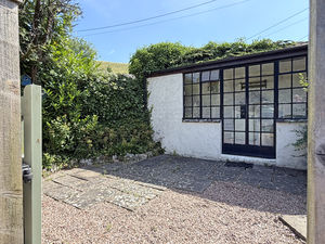 Photo 9- click for photo gallery